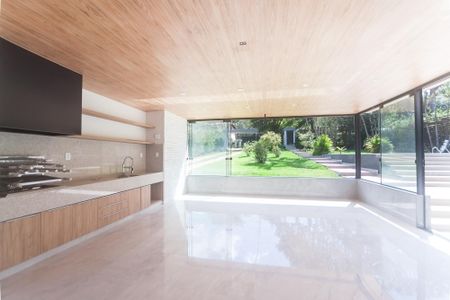 Casa de condomínio à venda com 380m², 5 quartos e 10 vagas Casa de condomínio à venda com 380m², 5 quartos e 10 vagasÁrea gourmet