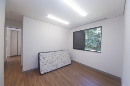 Casa de condomínio à venda com 380m², 5 quartos e 10 vagas Casa de condomínio à venda com 380m², 5 quartos e 10 vagassuite 1