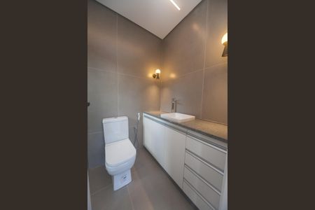 Casa de condomínio à venda com 380m², 5 quartos e 10 vagas Casa de condomínio à venda com 380m², 5 quartos e 10 vagasBanheiro suite 2