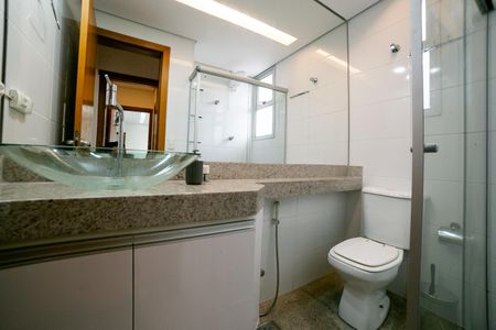 Apartamento para alugar com 60m², 2 quartos e 2 vagasBanheiro Social 1