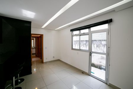 Sala de apartamento para alugar com 2 quartos, 60m² em Serra, Belo Horizonte