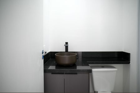 Apartamento para alugar com 38m², 2 quartos e sem vagaBanheiro
