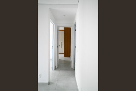 Corredor de apartamento para alugar com 2 quartos, 38m² em Jardim Celeste, São Paulo