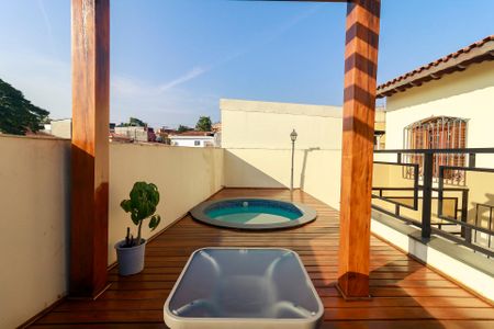 Casa à venda com 226m², 3 quartos e 3 vagas Casa à venda com 226m², 3 quartos e 3 vagasÁrea de Lazer