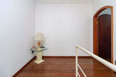 Casa à venda com 226m², 3 quartos e 3 vagas Casa à venda com 226m², 3 quartos e 3 vagasHall dos Quartos