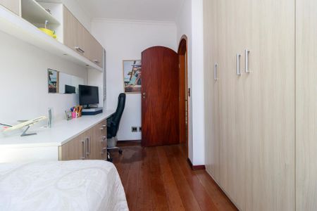 Casa à venda com 226m², 3 quartos e 3 vagas Casa à venda com 226m², 3 quartos e 3 vagasQuarto 3
