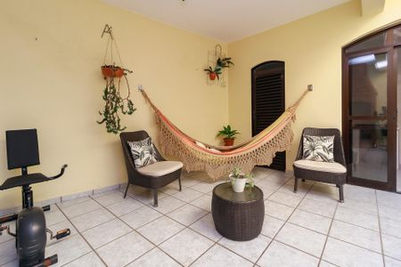 Casa à venda com 226m², 3 quartos e 3 vagas Casa à venda com 226m², 3 quartos e 3 vagasÁrea de Lazer