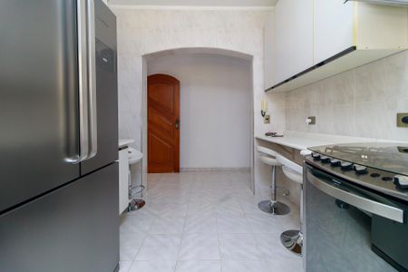 Casa à venda com 226m², 3 quartos e 3 vagas Casa à venda com 226m², 3 quartos e 3 vagasCozinha