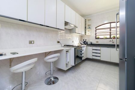 Casa à venda com 226m², 3 quartos e 3 vagas Casa à venda com 226m², 3 quartos e 3 vagasCozinha