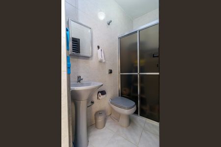 Casa à venda com 226m², 3 quartos e 3 vagas Casa à venda com 226m², 3 quartos e 3 vagasBanheiro 3