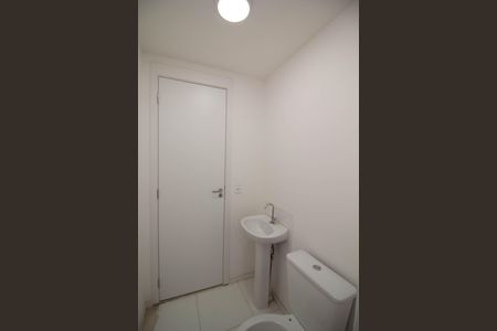 Apartamento à venda com 36m², 2 quartos e sem vaga Apartamento à venda com 36m², 2 quartos e sem vagaBanheiro