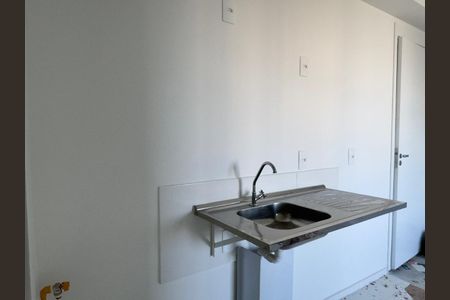 Cozinha de apartamento à venda com 2 quartos, 36m² em Vila das Bandeiras, Guarulhos