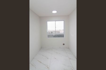 Sala de apartamento para alugar com 2 quartos, 36m² em Vila das Bandeiras, Guarulhos