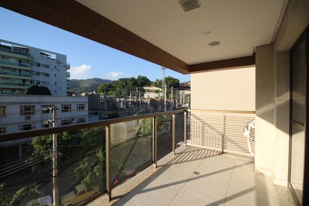 Apartamento à venda com 74m², 2 quartos e 1 vagaSala - Varanda