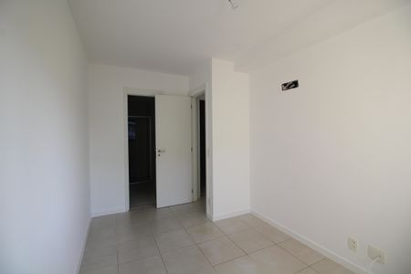 Apartamento à venda com 74m², 2 quartos e 1 vagaQuarto 2