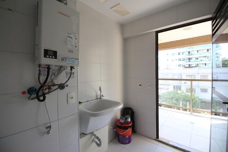 Apartamento à venda com 74m², 2 quartos e 1 vagaÁrea de Serviço