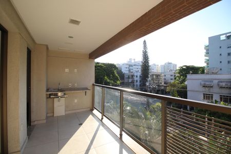 Apartamento à venda com 74m², 2 quartos e 1 vagaSala - Varanda
