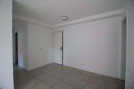 Apartamento à venda com 74m², 2 quartos e 1 vagaSala