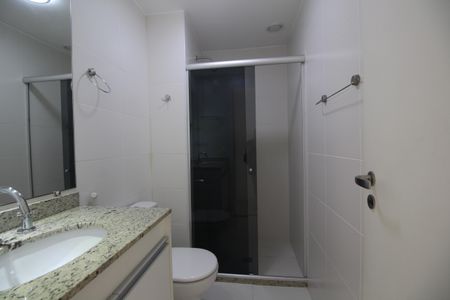 Apartamento à venda com 74m², 2 quartos e 1 vagaBanheiro Social