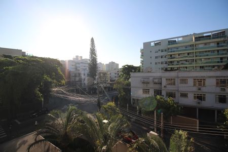 Apartamento à venda com 74m², 2 quartos e 1 vagaSala - Vista