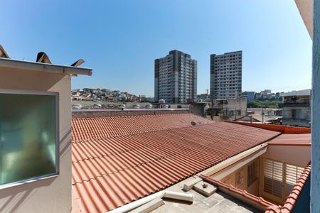 Vista da sacada da suíte de casa para alugar com 1 quarto, 60m² em Jardim Cachoeira, São Paulo