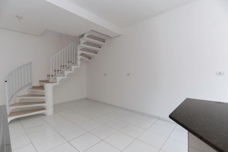 Sala/Cozinha de casa para alugar com 1 quarto, 60m² em Jardim Cachoeira, São Paulo