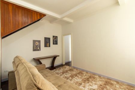 Sala de apartamento para alugar com 1 quarto, 65m² em Centro, Curitiba