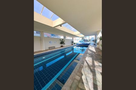 Apartamento à venda com 65m², 2 quartos e 1 vagapiscina