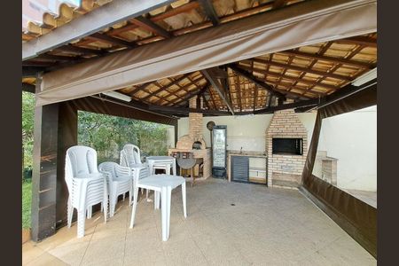 Apartamento à venda com 65m², 2 quartos e 1 vagachurrasqueira