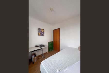 Apartamento à venda com 75m², 3 quartos e 1 vagaQuarto 2