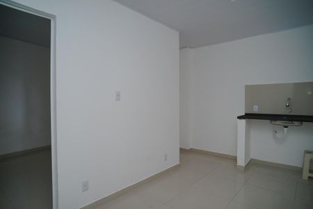 Sala/Cozinha de casa de condomínio para alugar com 1 quarto, 100m² em Eldorado, Maricá