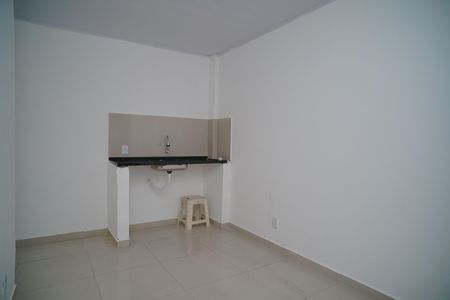 Sala/Cozinha de casa de condomínio para alugar com 1 quarto, 100m² em Eldorado, Maricá
