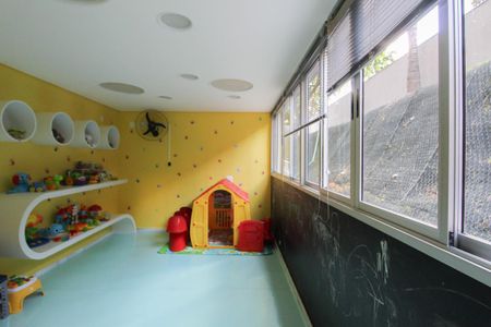 Apartamento à venda com 105m², 3 quartos e 2 vagasÁrea comum - Espaço Kids