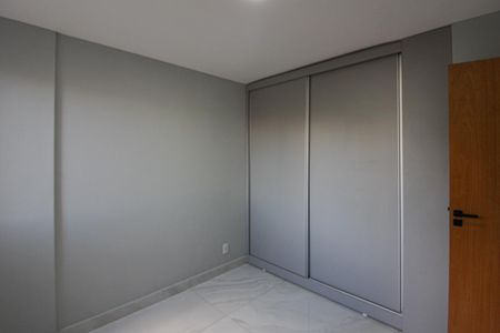 Apartamento à venda com 105m², 3 quartos e 2 vagasQuarto 1