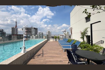 Studio à venda com 34m², 1 quarto e sem vagaPiscina