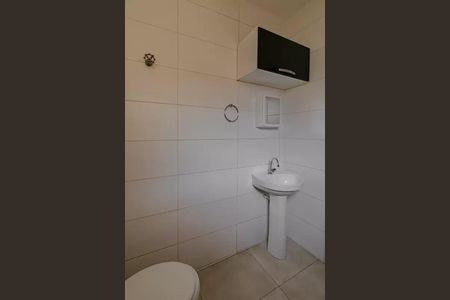 Banheiro de casa à venda com 2 quartos, 100m² em Jardim Ana Maria, Santo André