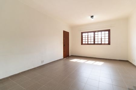 Sala de casa para alugar com 4 quartos, 150m² em Vila Santo Estefano, São Paulo