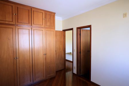 Suíte de apartamento à venda com 3 quartos, 140m² em Santa Tereza, Belo Horizonte