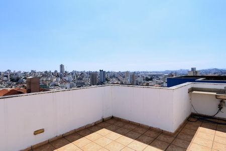 Apartamento à venda com 140m², 3 quartos e 2 vagasCobertura