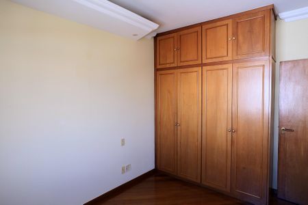 Suíte de apartamento à venda com 3 quartos, 140m² em Santa Tereza, Belo Horizonte