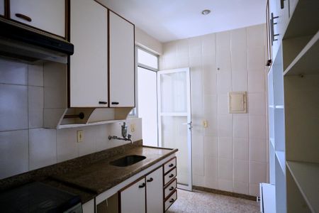 Apartamento à venda com 140m², 3 quartos e 2 vagasCozinha e Área de Serviço