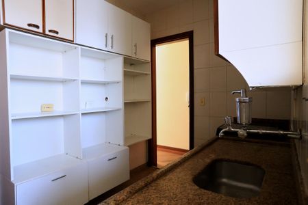 Apartamento à venda com 140m², 3 quartos e 2 vagasCozinha e Área de Serviço