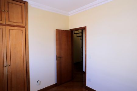 Apartamento à venda com 140m², 3 quartos e 2 vagasQuarto