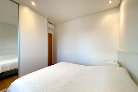 Apartamento à venda com 195m², 4 quartos e 4 vagasQuarto 2