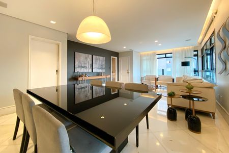 Apartamento à venda com 195m², 4 quartos e 4 vagasSala de Jantar