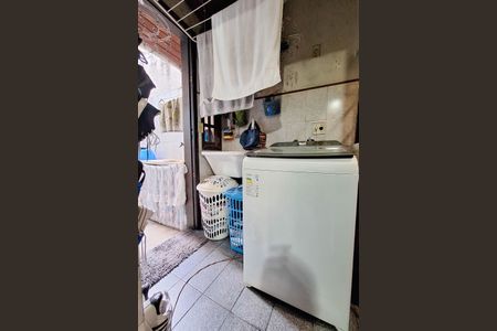 Casa à venda com 81m², 2 quartos e sem vagaÁrea de Serviço