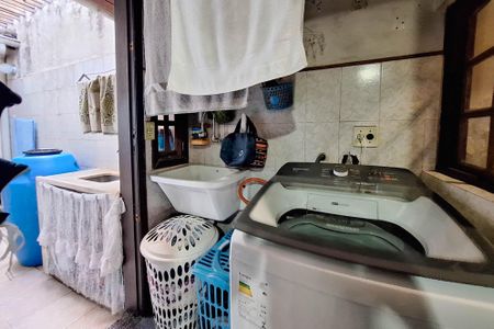 Casa à venda com 81m², 2 quartos e sem vagaÁrea de Serviço