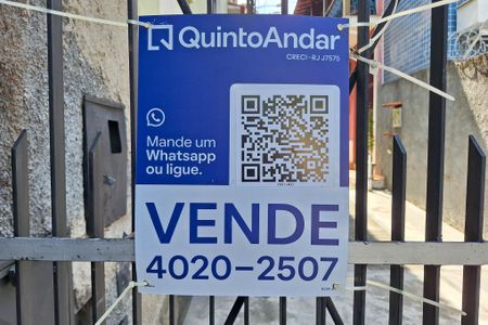 Casa à venda com 81m², 2 quartos e sem vagaPlaca