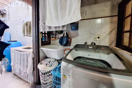 Casa à venda com 81m², 2 quartos e sem vagaÁrea de Serviço