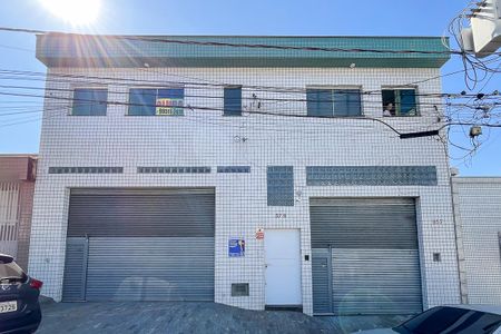 Apartamento para alugar com 75m², 2 quartos e sem vagaFachada + plaquinha